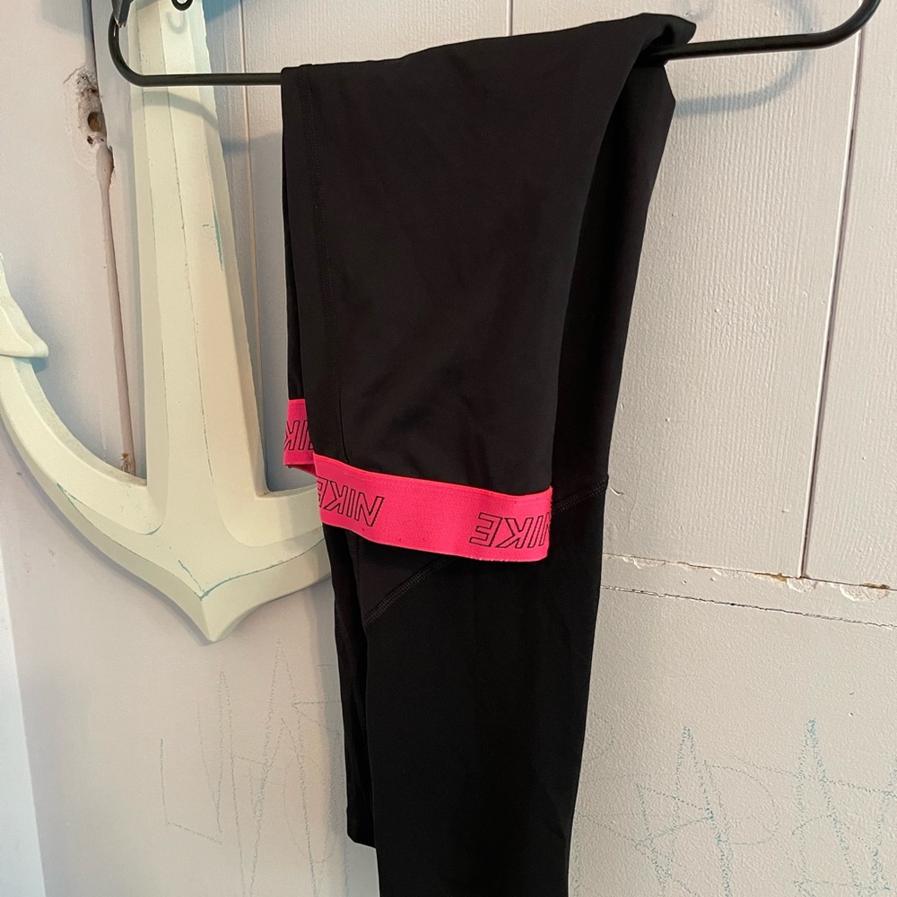 Nike cropped leggings
